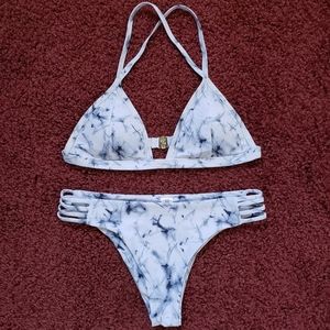 MARBLE PATTERN BIKINI SET